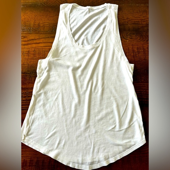 lululemon athletica Tops - Lululemon white cotton tank. Size 6